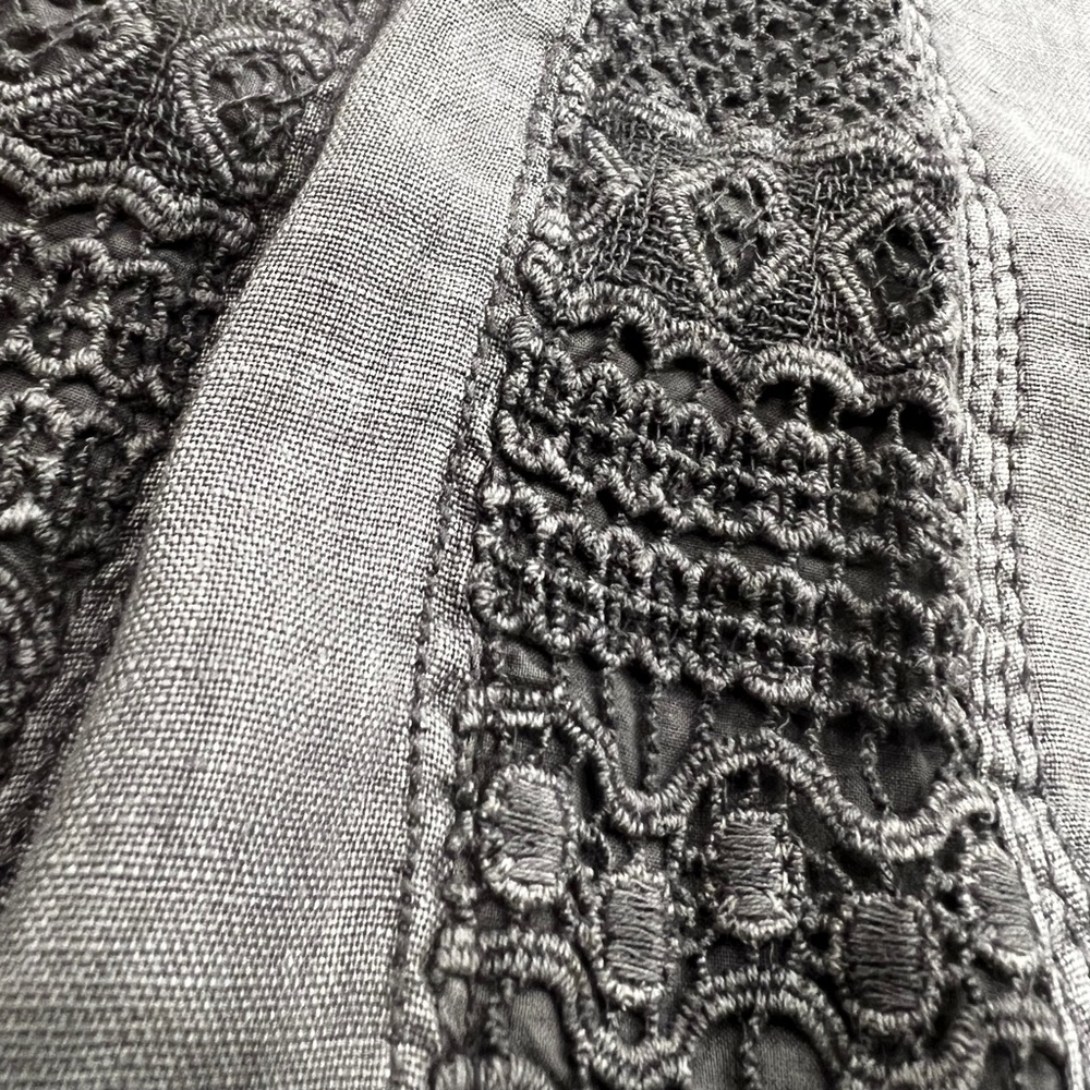 Linen Hei Hei {Anthro} Gray Embroidered NWT Low Rise Cargo Pant | 4 · Small · 25 - Picture 4 of 15